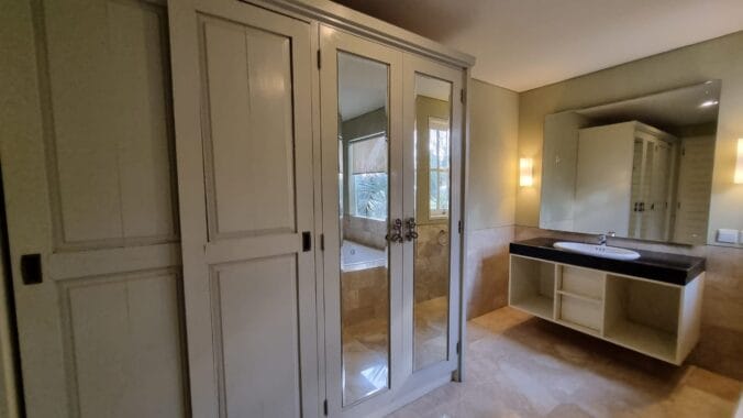 Properti di wardrobe
