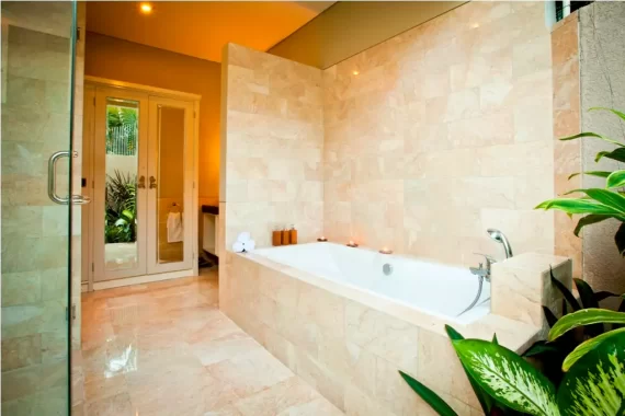 bathtub Maya
