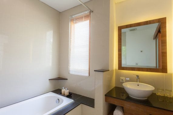 3 BR BATHROOM 4