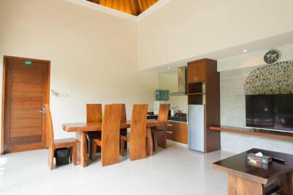 Properti di Bali Dining Room