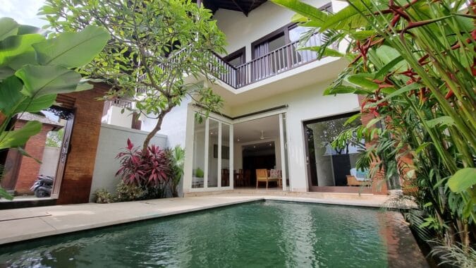 Elizabeth 3br villa near Canggu 1