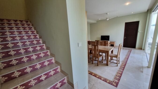 Luna L Villa 2